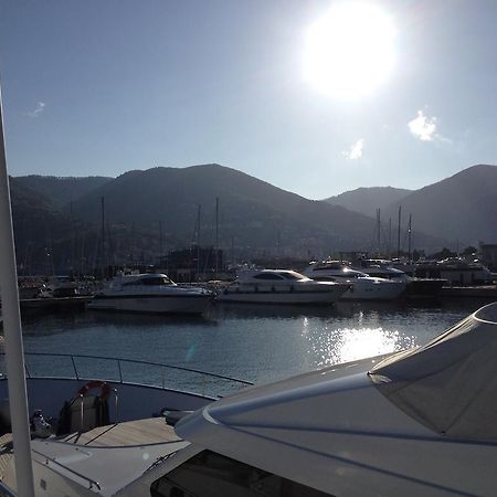 Riviera Boat Resort La Spezia Exterior photo