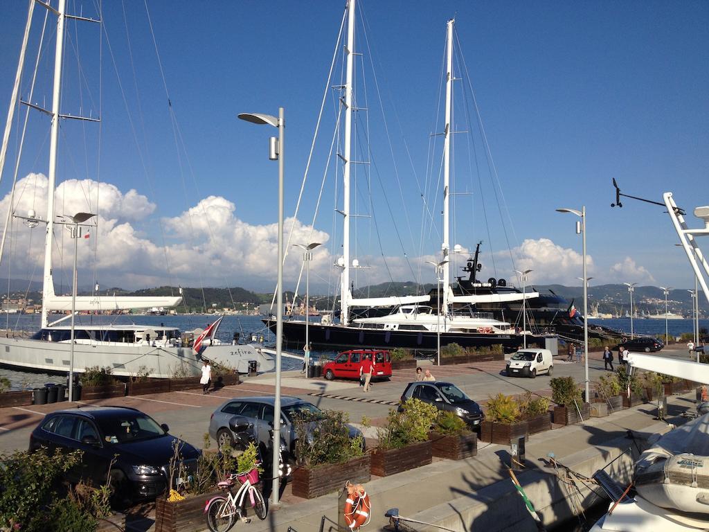 Riviera Boat Resort La Spezia Exterior photo